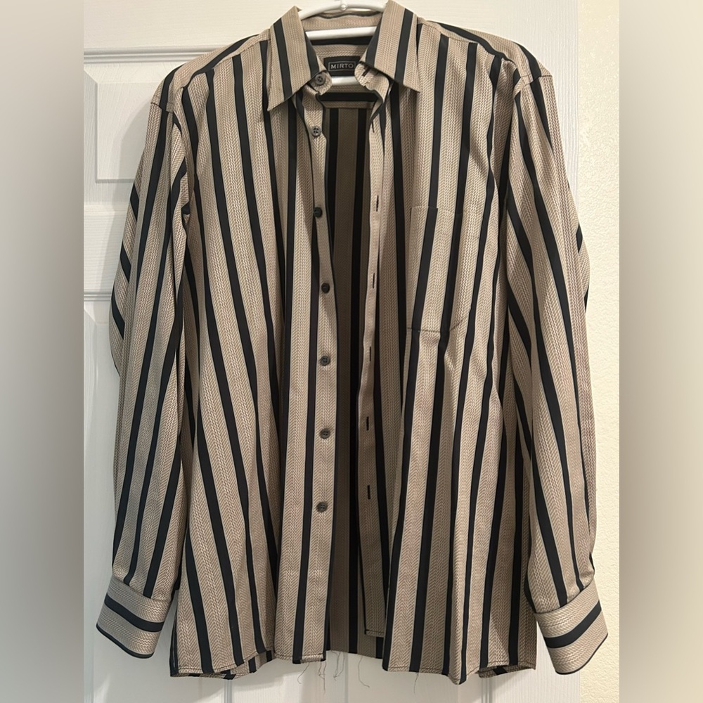 Mens Mirto shirt made in Spain. 17 inch collar. 34/35 inch sleeves. - Picture 3 of 10